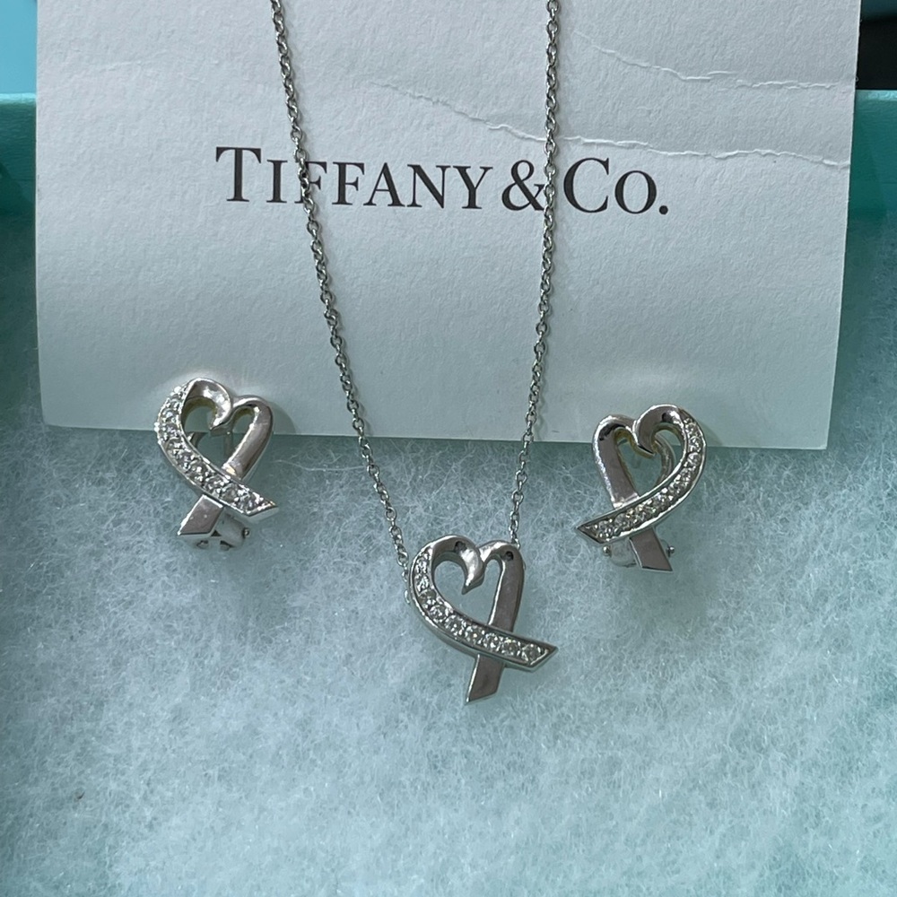 Tiffany & Co 18kt gold Heart set